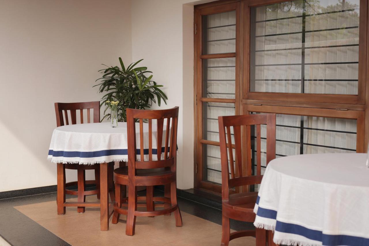 Dutch Manor Boutique Hotel Kochi Exterior photo