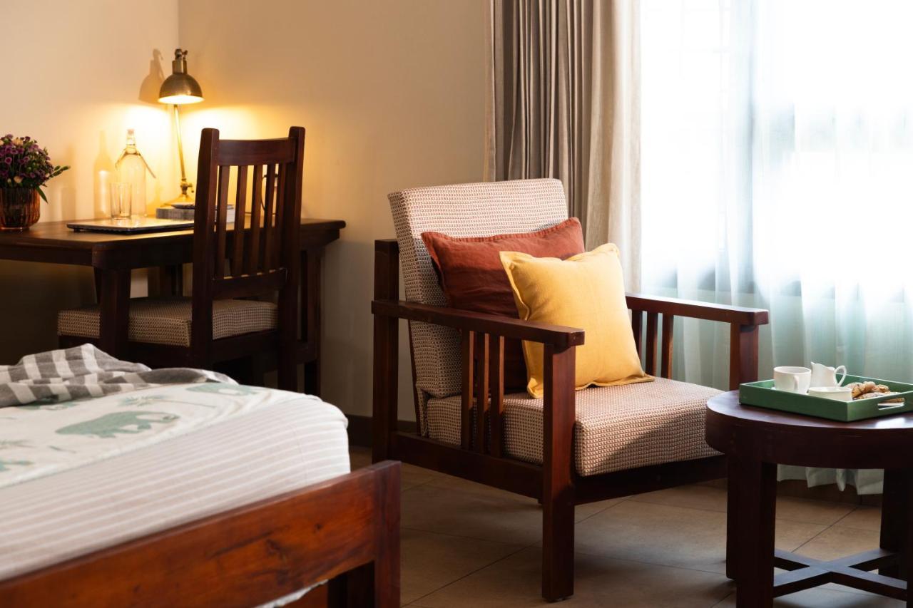 Dutch Manor Boutique Hotel Kochi Exterior photo