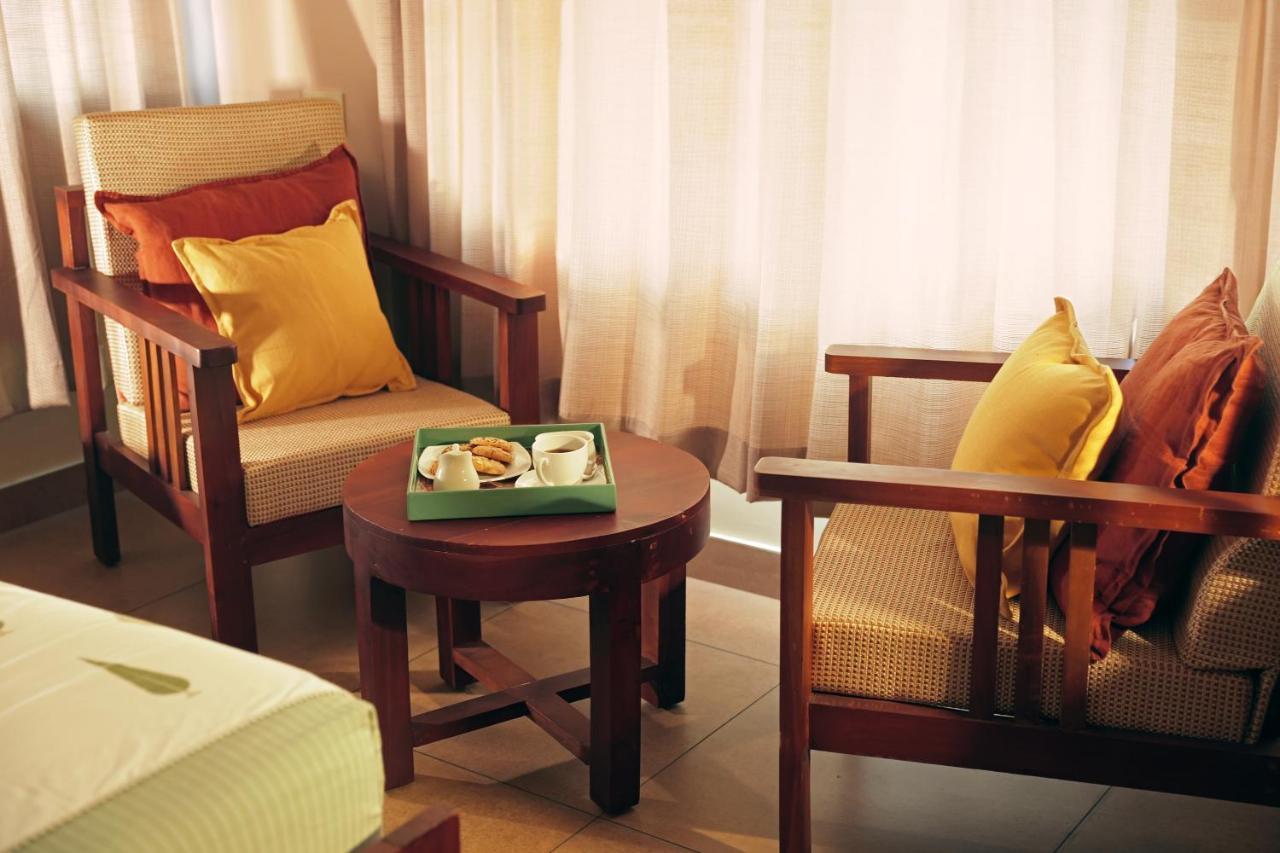Dutch Manor Boutique Hotel Kochi Exterior photo